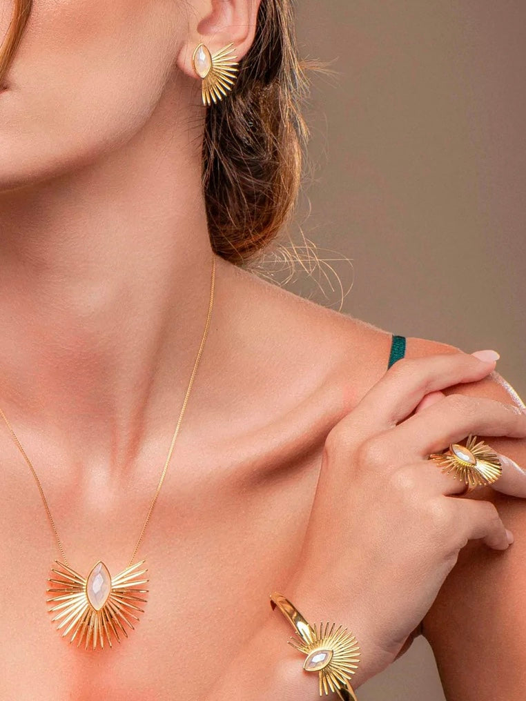 Caranda Necklace