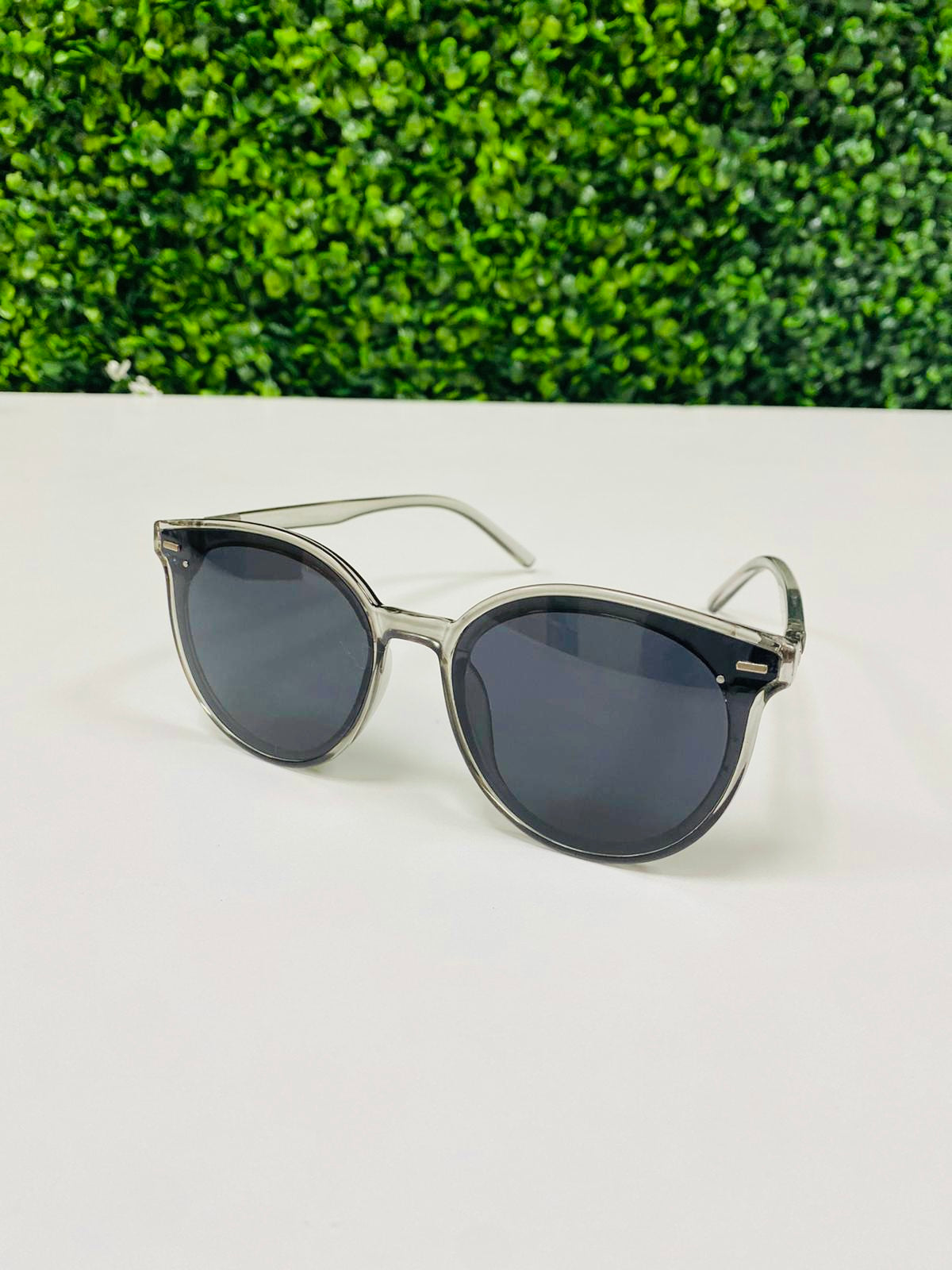 Large Round Cat Eye Sunglasses