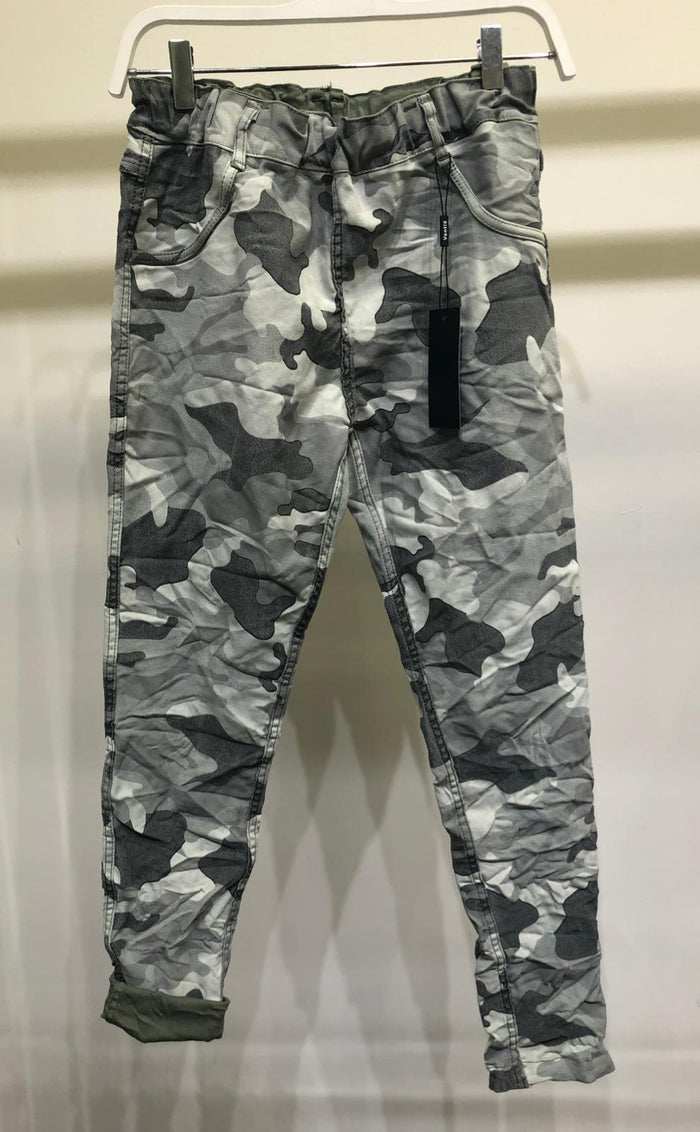 Reversible Camo Crinkled Jogger