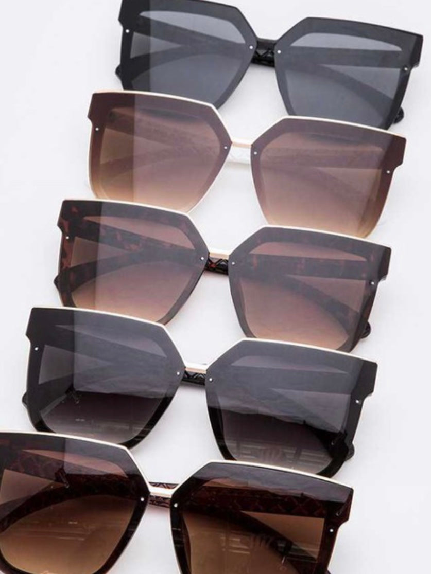 Metal Trim Oversized Squared Sunglasses