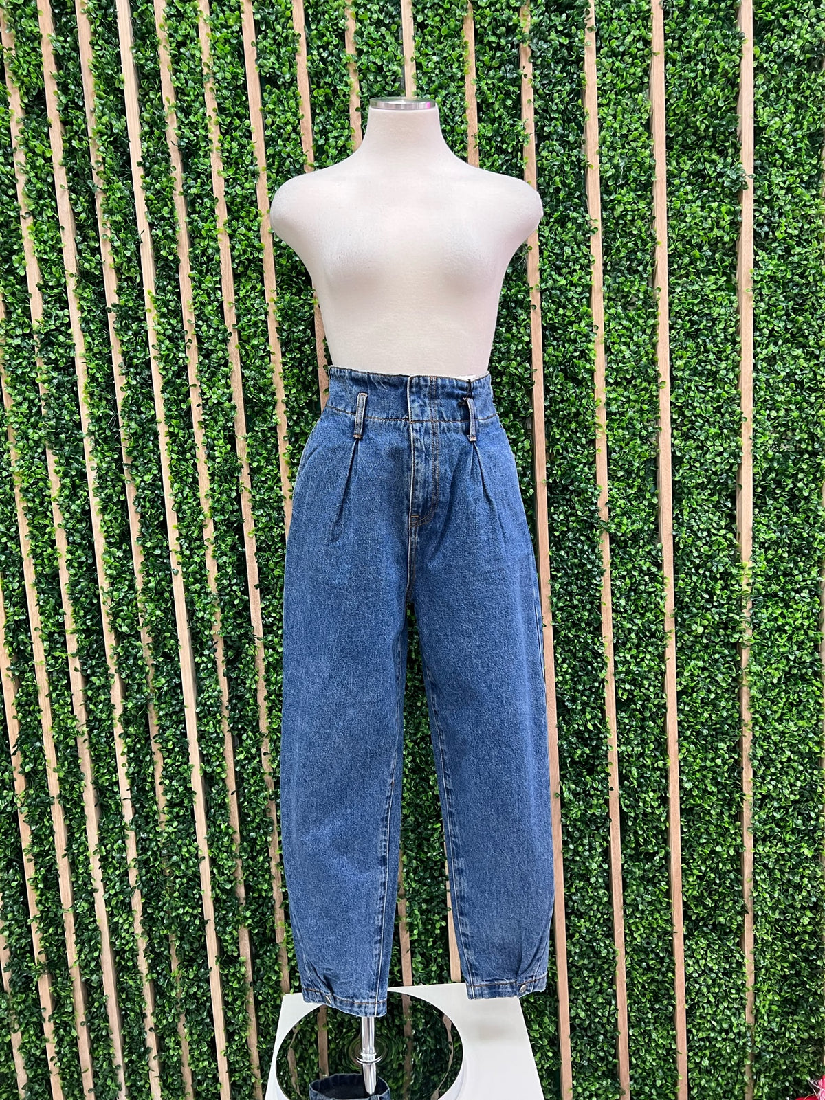 High Waist Balloon Jeans