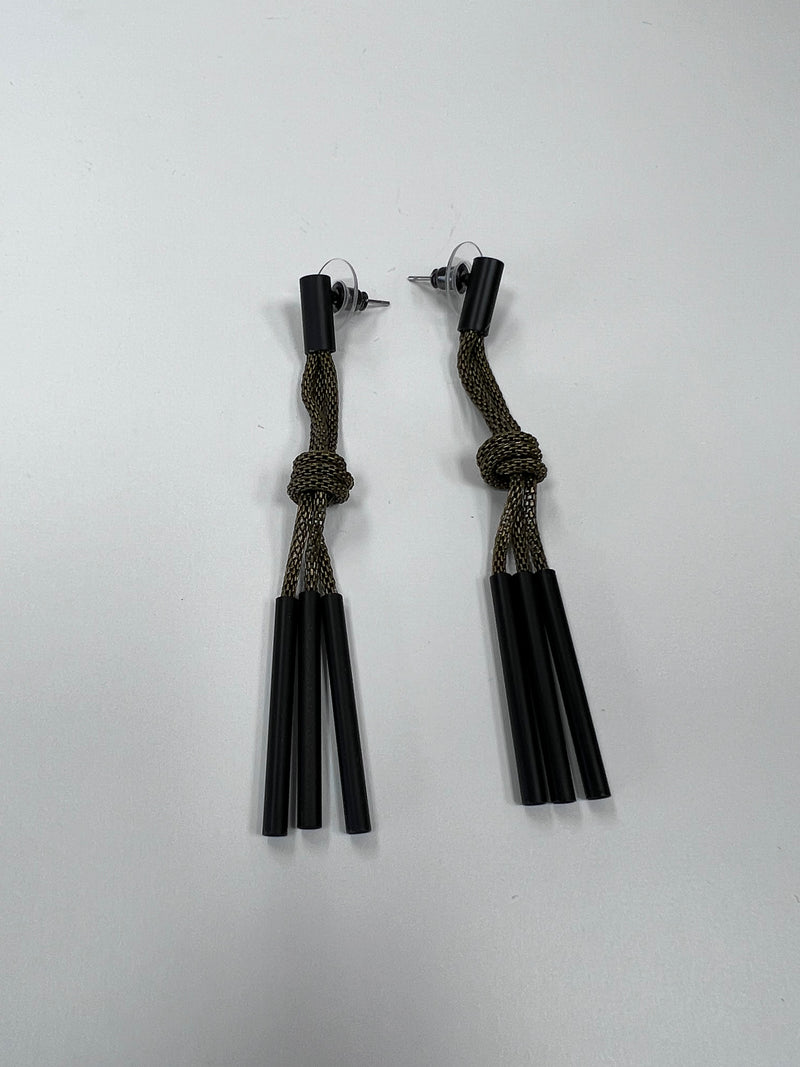 Knotted Black Gold Mesh Dangle necklace