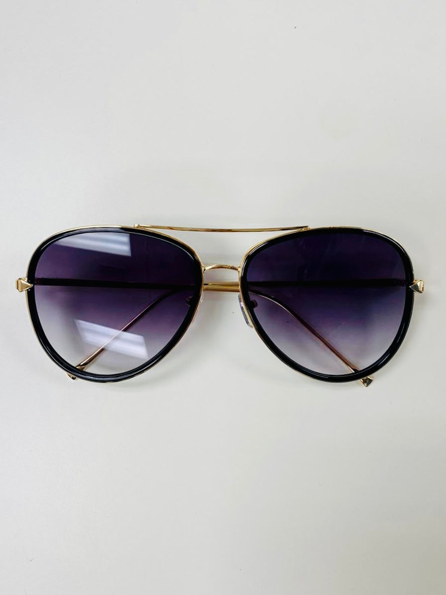 Queen Bee Aviator Sunglasses