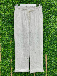 Eyelet Jogger
