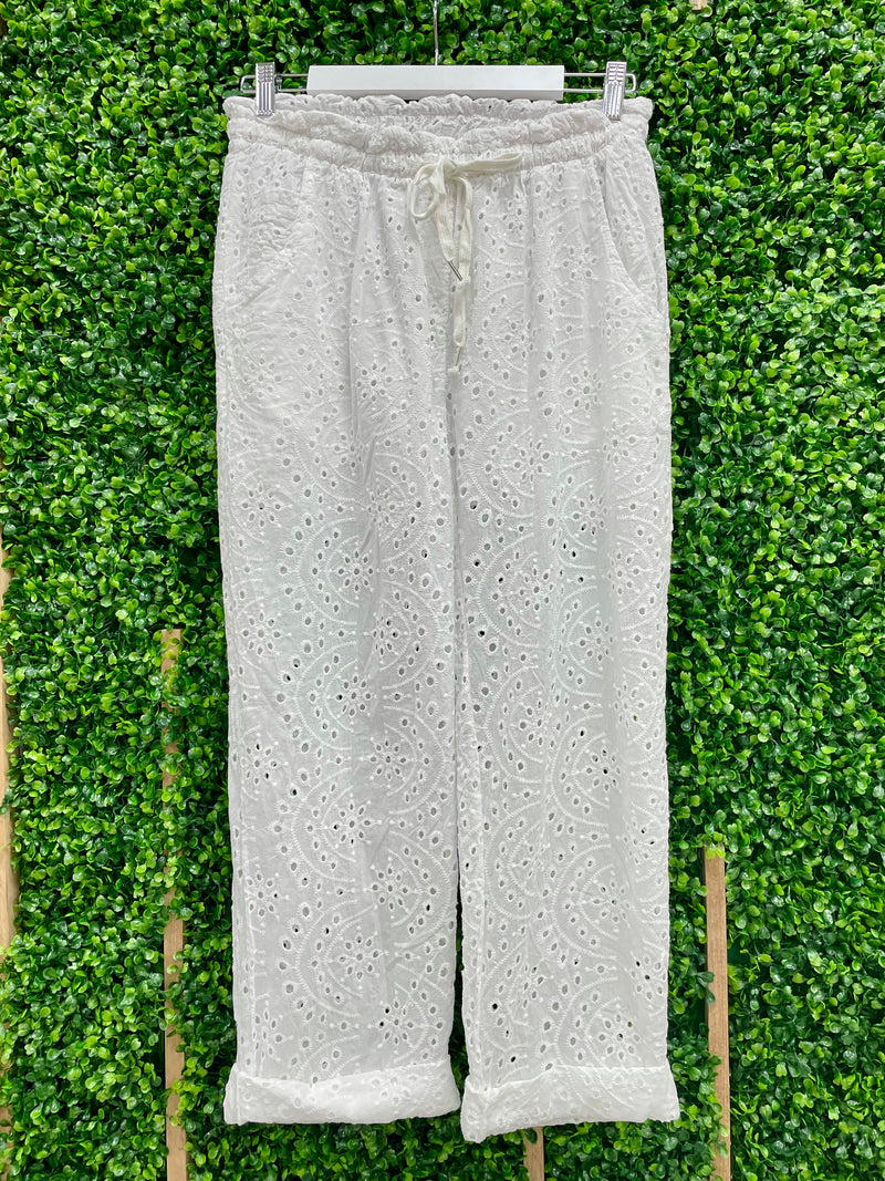 Eyelet Jogger