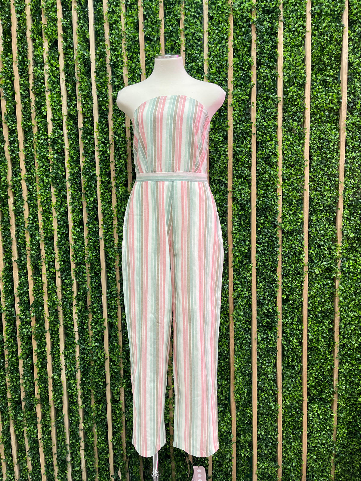 Exquisite Halter Multi Stripe Jumpsuit