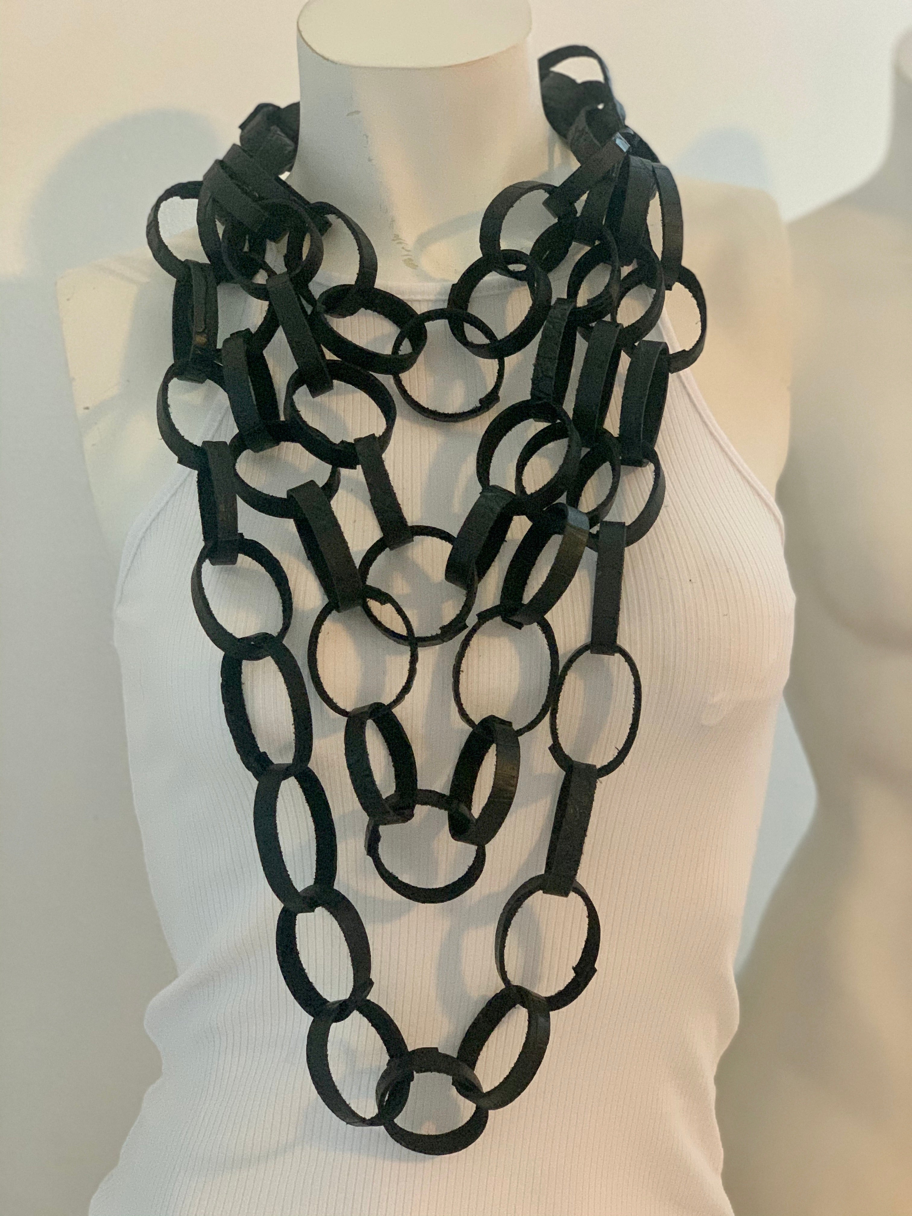 Arlenne Díaz Leather Necklaces