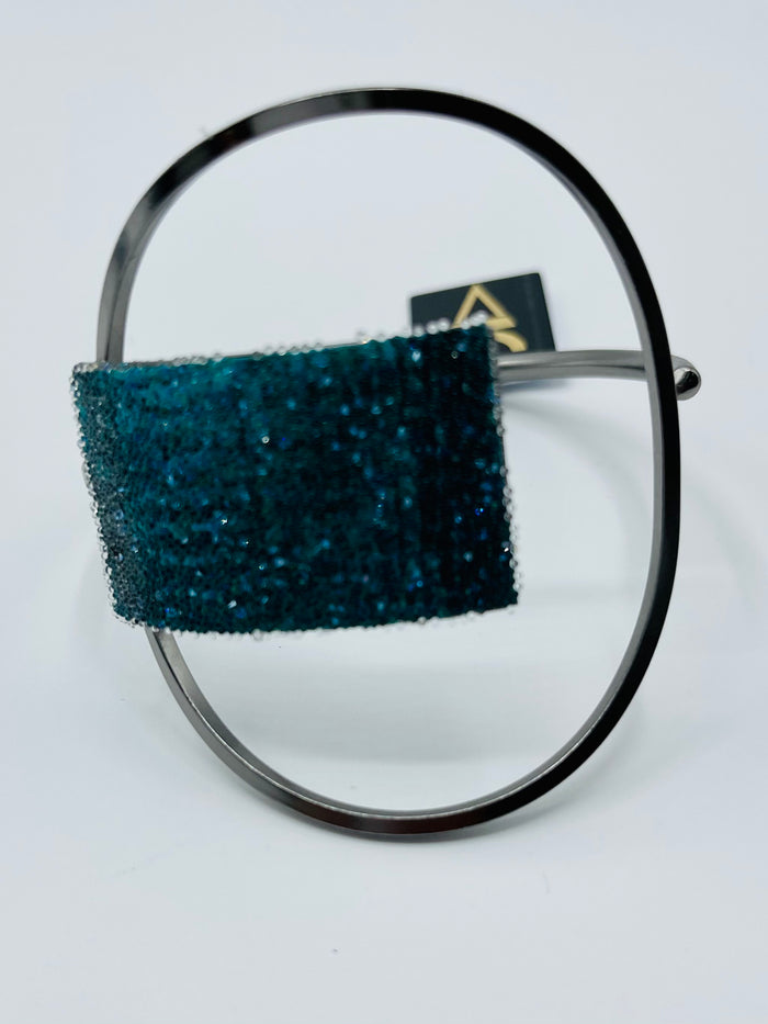 Katerina Emerald Choker Cuff