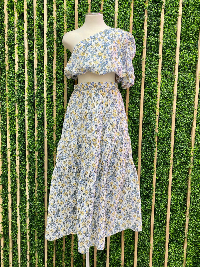 Exquisite Embroidered FLoral Print One Shoulder Top