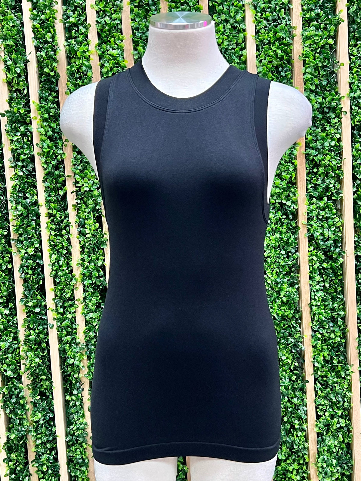 Thick Trim High Neck Top