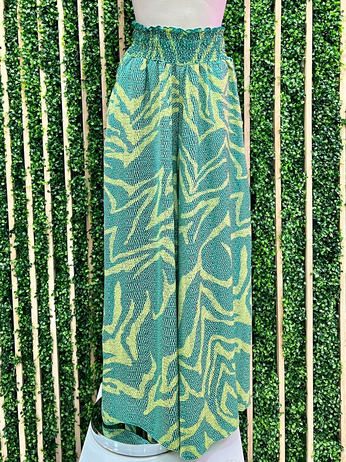 Green Abstract Wide Leg Pant