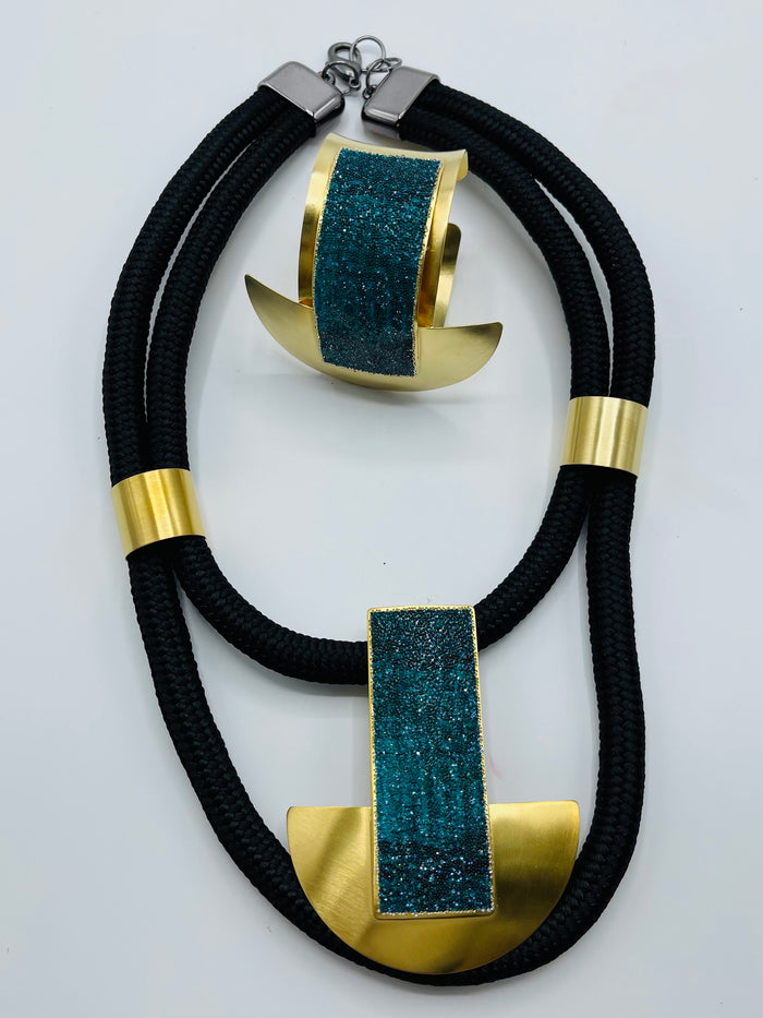 Katerina Emerald REctangle Cuff
