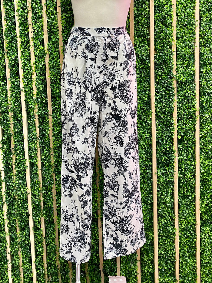 Exquisite White Floral Pant