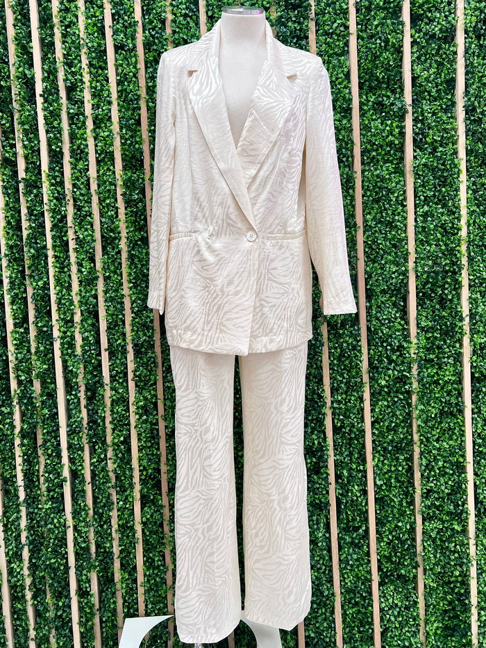 Delicate Ivory Tiger Print Pant
