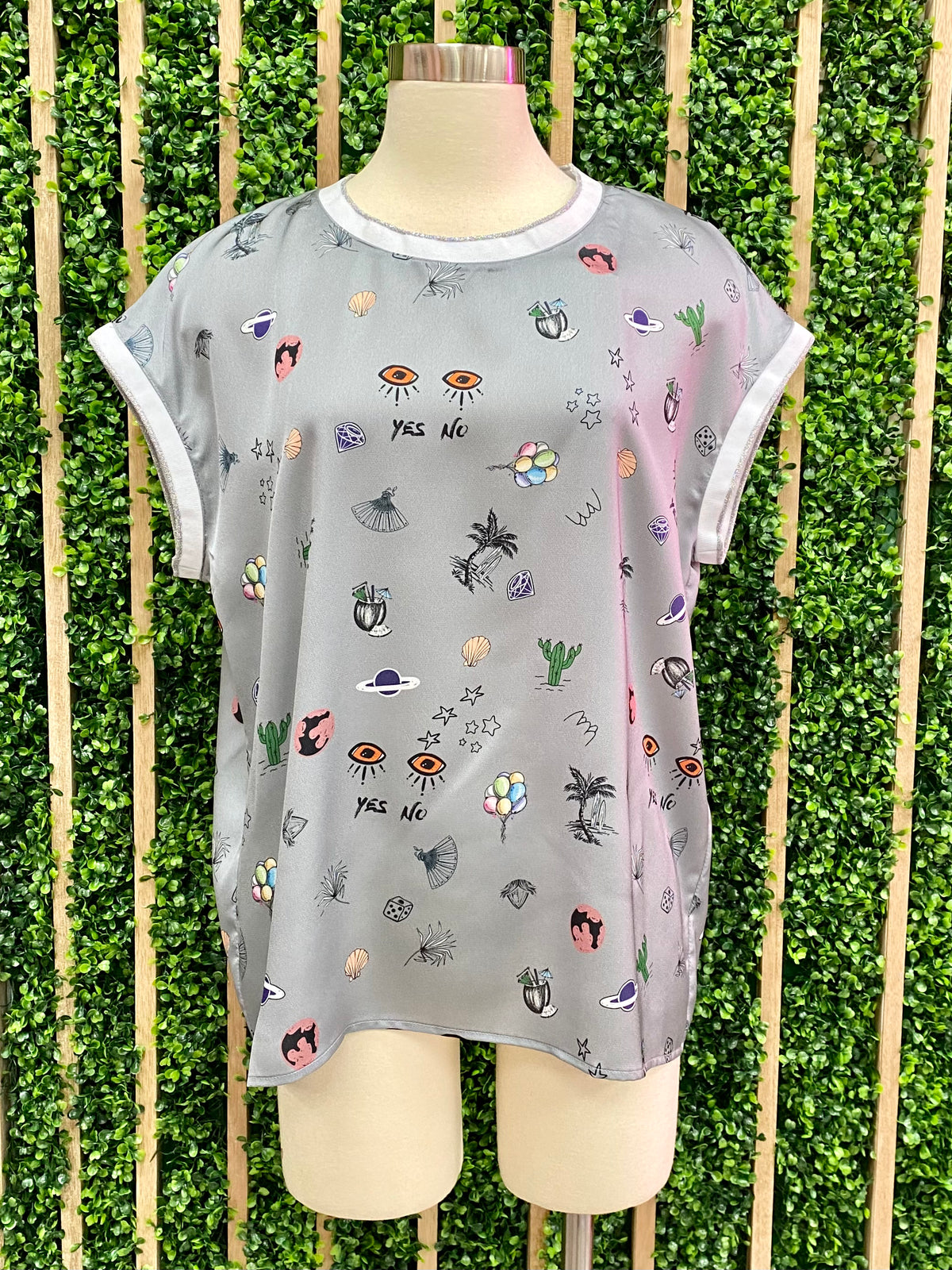 Exquisite Grey Funky Print Top