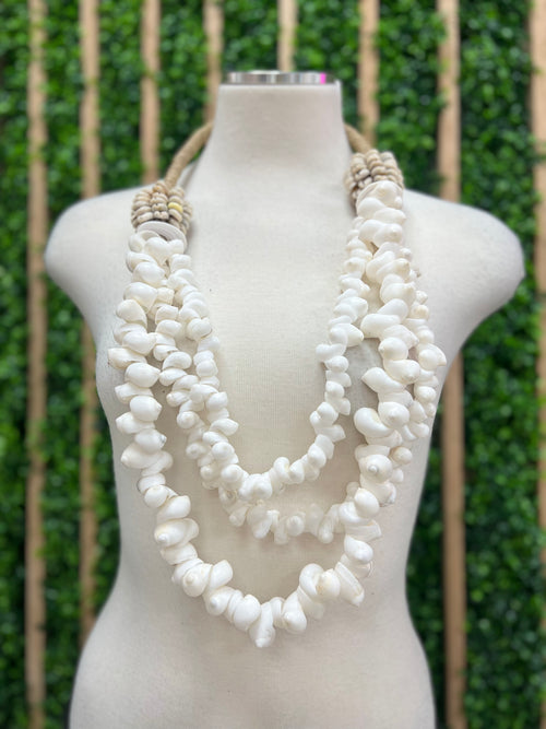 Exquisite Seashell necklaces