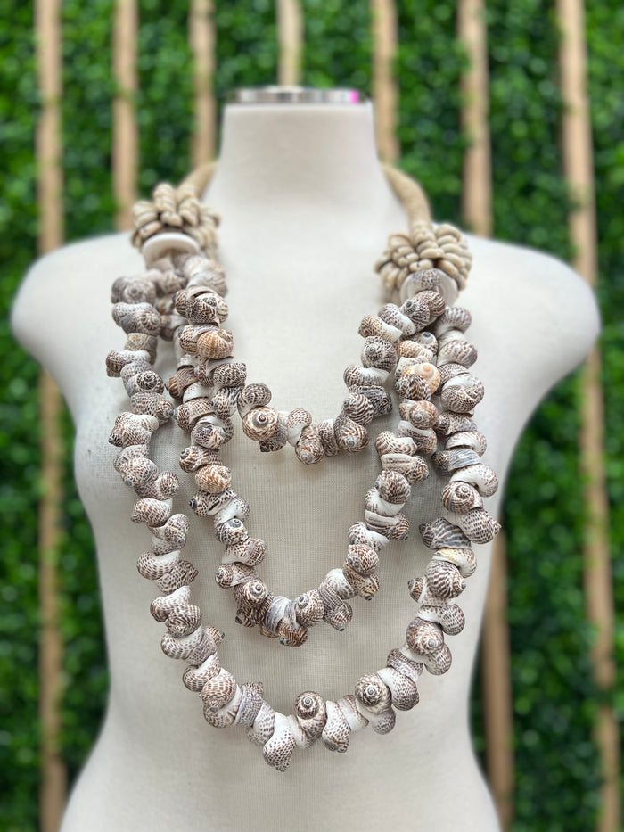Exquisite Seashell necklaces