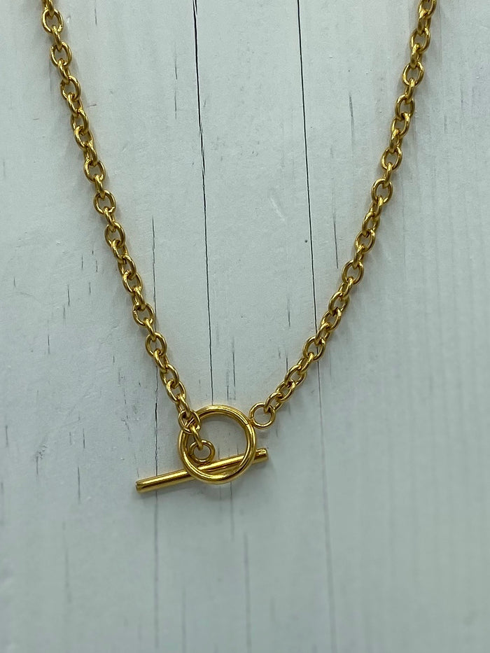 Stacie Toggle Choker