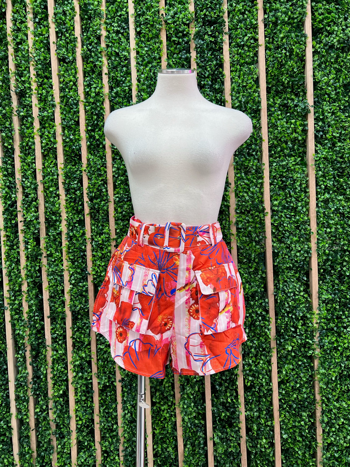Delicate Red Floral Short