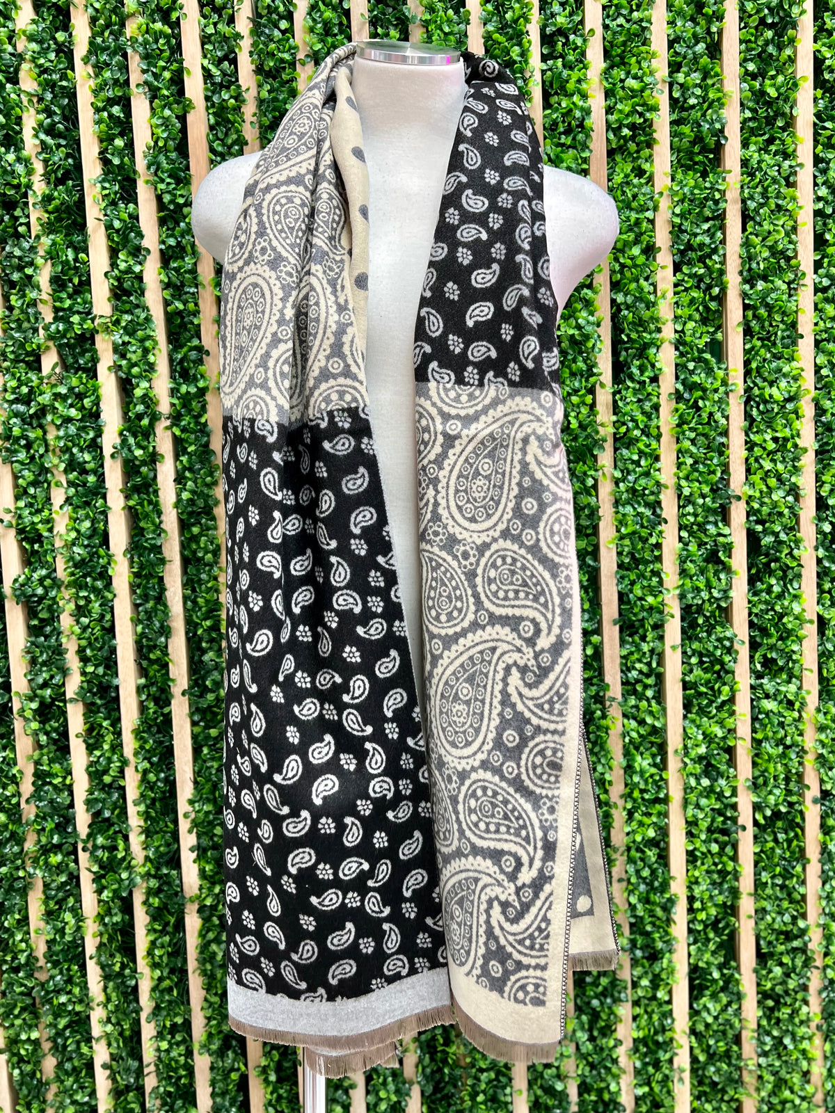 Contrast Print Scarf