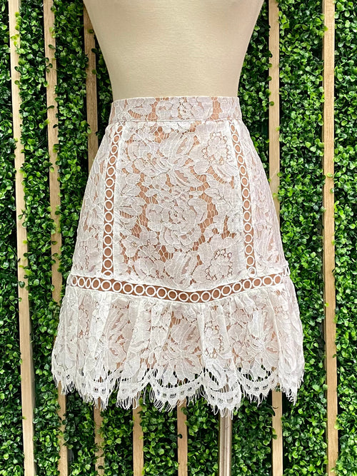 Lace Ruffled Short Skirt