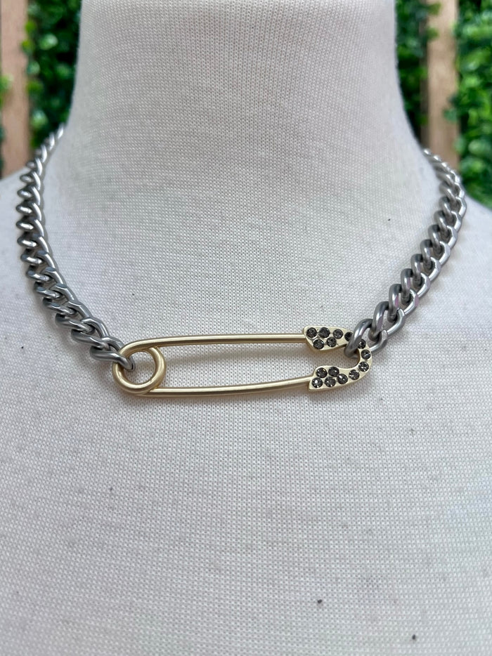Silver Links Stone Safety Pin Short Necklace