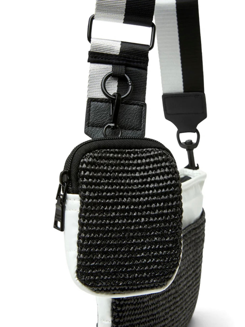 TR Downtown Crossbody