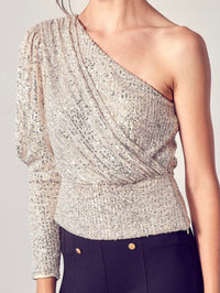 Sequin Draped Fitted Ine Shoulder Top