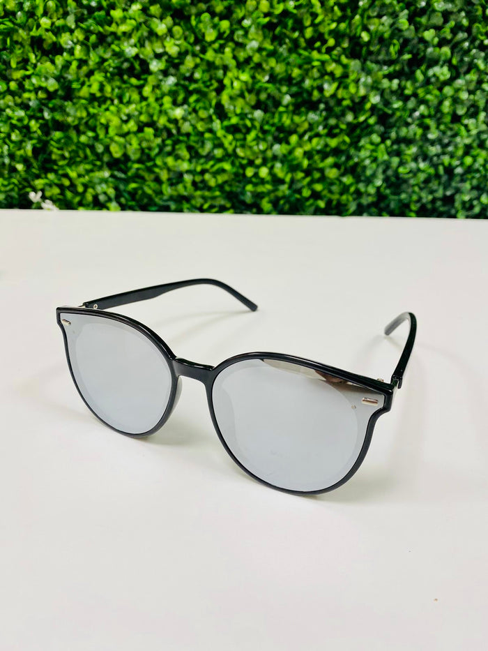 Large Round Cat Eye Sunglasses